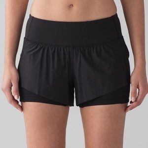 Lululemon 8 squad goals shorts black active run